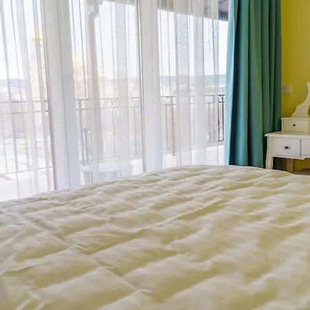 Panoramic 1 Bedroom In Varna! Апартаменты Варна