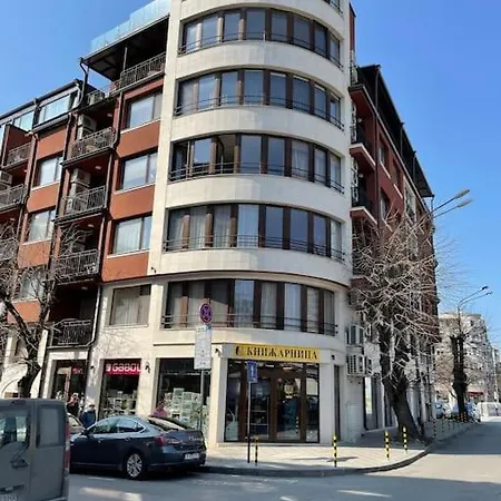 Panoramic 1 Bedroom In Varna! Варна